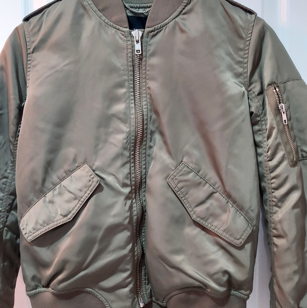Aritzia Talula Whitby Bomber Jacket Olive Green Flight Military - Size Small
